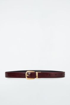 This endlessly versatile belt has been crafted by our expert artisans in Italy using supple chrome-free leather. It can be worn two ways, owing to its reversible gold-tone buckle – choose between the light-beige and classic black sides depending on your outfit. Buckle closure 100% Leather Total length of size XS/S is 77cm and M/L is 95cm Mens Straw Hats, Culotte Shorts, Mens Holiday, Accessories Bags Shoes, Denim Sweater, Skirt Co Ord, Shop Swimwear, New Arrival Dress, Leather Working