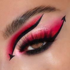 Lilly Lashes on Instagram: "Batting 🦇 eyes in our Halloween lashes @nataliya_makeup slaying this Devil eye look wearing lash style "So Devilish" ❤️ ✨Visit LillyLashes.com to shop!!" Devil Cute Makeup, Devil Face Makeup Halloween, Dark Angel Makeup Ideas, Pretty Devil Makeup, Red Liner Makeup Looks, Red Halloween Makeup Looks