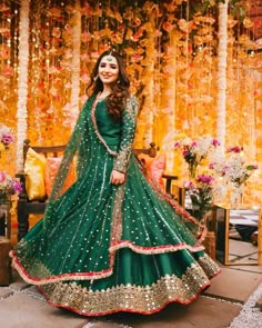 Dress For Mehndi Function, Dresses For Mehndi Function, Dress For Mehndi, Mehndi Function, Dresses By Style, Mehndi Dresses, Mehndi Dress, Mehendi Outfits, Dress Pakistani