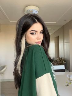 Chunk Of Blonde Hair, Black Hair Color Inspiration, Brown Hair With A Streak Of Color, Dark Hair Pop Of Color Ideas, Dark Brown And Colorful Hair, Black Hair On Fair Skin, Black Hair With Underlights, Black Hair With Blonde Pieces Underneath, Side Blonde Streak