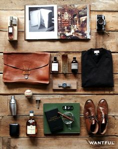 //\\ Things Organized Neatly, Lifestyle Trends, Mens Essentials, Gentleman Style, Fashion Mode, Style Blog, Well Dressed, Clothing And Accessories, Look Fashion