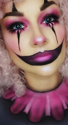 Kid Clown Makeup Girl, Pink And Black Clown Makeup, Pink Clown Makeup, Horror Outfits, Cute Clown Costume, Crazy Halloween Makeup, Clown Fancy Dress, Circus Outfits