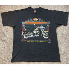 Vintage 90s Mens Xl Harley Davidson Motorcycles Single Stitch T-Shirt In Black. Made In The Usa Out Of 100% Cotton. Shipped With Usps First Class Package. Don't Miss Out; Once It's Gone, It's Gone! Product Condition: Pre-Owned And In Excellent Condition! No Stains, Rips, Or Tears. Please See Pictures. Stay In The Loop By Following My Instagram @Retro_ology For The Latest Vintage Gear! Measurements: Please Compare Measurements As We Do Not Accept Returns For Items That Do Not Fit. Length (Top Of Collar To Hem): 29" Pit To Pit: 24" Sleeve: 9" (Note: Please Do Not Rely On The Listed Size For Your Correct Fit. Designers Often Use Different Measurements For Sizes Depending On The Overall Look Stitch Tshirt, 90s Mens, Harley Davidson Shirt, Harley Davidson Men, Harley Davidson Motorcycles, The Loop, Vintage 90s, Harley Davidson, Tee Shirts