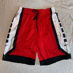 Nike Dri-Fit Shorts Nwt Size L Color Red Nike Sweat Shorts, Nike Basketball Shorts, Nike Sportswear Mens, Nike Dri Fit Shorts, Nike Running Shorts, Navy Blue Shorts, Compression Shorts, Fleece Shorts, Nike Shorts