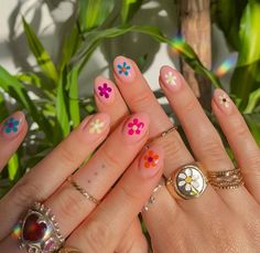 Cute Spring Nail Ideas, Nails Pattern, Pattern 2023, Ladybug Nails, Spring Nail Ideas, Lisa Hair, 2024 Nails, Art Designs Ideas, May Nails