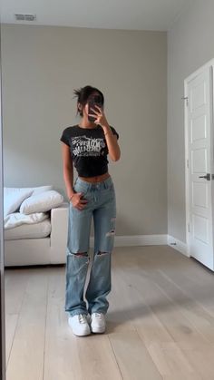 Pakaian Hipster, Mode Zara, Trendy Outfits For Teens, Foto Poses, Simple Trendy Outfits, Mode Inspo, Cute Everyday Outfits, Really Cute Outfits, Cute Simple Outfits