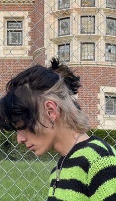 2024 Haircut, Neckline Styles, Brush Cut, Androgynous Hair, Short Grunge Hair, Hair Inspiration Short, Men's Haircut, Fluffy Hair