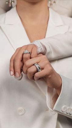 Women wearing wedding rings in silver or white gold with diamonds. Forever Symbol, Ring Combinations, Mrs Ring, Fantasy Dream, Dream Wedding Ring, Gold Ring Designs, Rings Silver