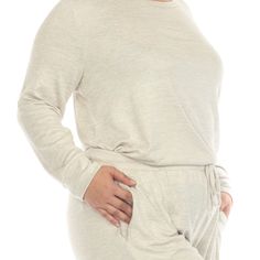 This women's lounge set includes one long-sleeve top and a pair of full-length bottoms for a cozy ensemble. This starry set is the perfect outfit if you're settling in for some quality couch time., wear together as a set or mix with other lounge items for a variety of casual looks. Beige Long Sleeve Sleepwear For Fall, Cozy Fit Long Sleeve Sleepwear For Relaxation, Soft Relaxed Fit Tops For Loungewear, Soft Crew Neck Top For Loungewear, Comfortable Long Sleeve Soft Top, Comfortable Soft Long Sleeve Top, Beige Long Sleeve Tops For Lounging, Beige Long Sleeve Top For Loungewear, Fall Lounging Sleepwear With Crew Neck