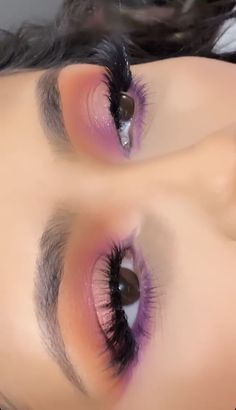 Maquillage On Fleek, Purple Eye Makeup, Cute Eye Makeup, Eye Makeup Pictures, Makijaż Smokey Eye, Eye Makeup Designs, Dope Makeup, Colorful Eye Makeup, Makeup Eye Looks