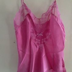 * Nwt Vintage Formit Rogers Camisole * Very Pretty Bold Pink With Lacey Bodice And Trimmed With Lace On The Bottom * 100% Polyester The Lace Is 100% Nylon * Vintage 1980s * Size 34 (10-12 Feminine Sleeveless Sleepwear With Built-in Bra, Feminine Sheer Sleeveless Camisole, Pink Camisole For Summer Nights, Pink Sleeveless Camisole For Night, Pink Summer Night Camisole, Pink Sleeveless Sleep Camisole, Sleeveless Coquette Sleep Camisole, Sleeveless Coquette Camisole For Sleep, Pink Sheer Cami Top