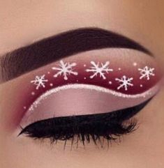 Eyeliner Trends, Winter Make Up, Christmas Party Makeup, Holiday Eye, Gel Eyeshadow