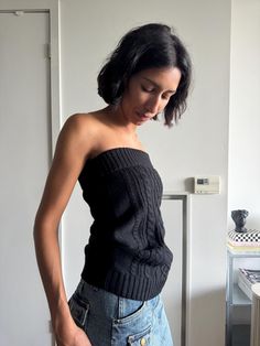 This is a really cool versatile piece - it can be worn as a tube top or a fitted skirt - it's a black chunky cable knit style material. So perfect for fall and winter! There are no tags, but it fits approximately like a women's small with some additional stretch.  In good preloved condition with no major flaws observed. Tube Top Outfit Winter, Sweater Knitting Designs, Knit Tube Top, Tube Top Outfits, Chunky Cable Knit, Tube Tops, Top Band, Knit Style, Material Girl