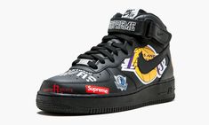 Whenever Supreme and Nike get together, it’s a big deal.  The two brands pushed things even further for Supreme's spring/summer 2018 collection by teaming up with the NBA on officially licensed footwear and apparel.  The Supreme x NBA x Nike Air Force 1 Mid was the standout piece of the collection.  The sneaker features an all-over print of NBA team logos that is reminiscent of early 2000s streetwear.  Available here in the black colorway, the Air Force 1 Mid has a premium leather upper with the Nba Shoes, Tenis Air Force, Supreme Shoes, Supreme Logo, Nike Casual, 2000s Streetwear, Nike Air Force 1 Mid, Air Force 1 Mid, High Shoes