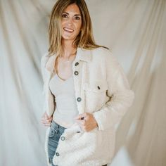 Add a warm layer without sacrificing style with the Flagstaff Sherpa Jacket. Cuddly as a blanket on the outside with an oh-so-soft cotton liner, it will take you from outdoor gatherings to the workplace with its versatile style - just switch up your bottoms and shoes! A luxurious yet comfortable feel make this one an instant classic. Boutique Interiors, Apparel Boutique, Cabin Home, Let Your Hair Down, Flagstaff, Perfect Wardrobe, Sherpa Jacket, Wardrobe Basics, Fall Style