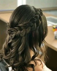 Quince Hair, Event Hairstyles, Traditional Hairstyle, Quince Hairstyles, Kdrama Quotes, Hairdos For Short Hair, Peinados Fáciles Para Cabello Corto, Front Hair Styles, Hair Stylies