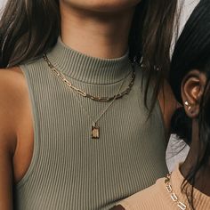 It doesn’t get more classic than this - our Dylan paperclip chain necklace is your next favorite accessory. 14K gold-filled 18” chain - you already know you’ll wear it all the time. 18" length 14k gold-filled AS SEEN ON YOU #MODANDJO Script Necklace, Paperclip Chain Necklace, Solid Gold Necklace, Simple Graphic, Simple Necklace, Paper Clip, Wear It, Quality Jewelry, Gold Vermeil