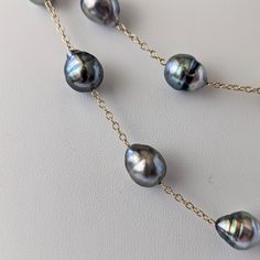 Classic Long Pearl Necklace, Tahitian Pearl Necklace, Modern Jewellery Design, Long Pearl Necklaces, Gunmetal Grey, Station Necklace, Tahitian Pearls, Yellow Gold Chain, Small Jewelry