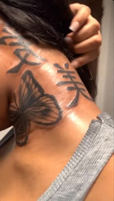 #follow #tattooideas #tattoos #blogging #blogger #blog Big Neck Tattoos Women, Baddie Neck Tattoos, Baddie Tattoos, Cute Thigh Tattoos, Girl Thigh Tattoos, Stomach Tattoos Women, Cute Hand Tattoos, Neck Tattoos Women, Pretty Hand Tattoos