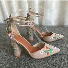 Brand Name Amozae Pump Type Basic Heel Type Square heel Upper Material Flock Toe Shape Pointed Toe With Platforms No Heel Height Super High (8cm-up) Fit Fits true to size, take your normal size Style sexy is_handmade Yes Fashion Element Flower Insole Material PU Occasion Party Lining Material PU Sepatu Pump, Embroidery Heels, Heels Plus Size, Beige Embroidery, Straps Heels, Women's Dress Shoes, Heels Kitten, Girls High Heels, Basic Heels