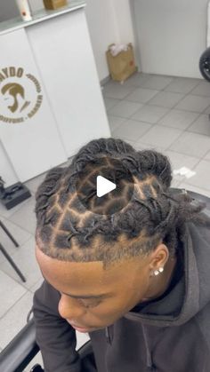 1,813 likes, 3 comments - jnr.coiffure on November 17, 2023: "Retwist + Barrels twists #barrels #barreltwist #4chair #4c #fypage #hair #locs #dreads #dreadlocks". How To Braid Dreads For Men, Men’s Dread Styles, Barrel Styles For Locs Men, High Top Barrel Twists, High Taper Dreads, 2 Barrel Twist Dreads Men, Men Barrel Twist Style, 4 Barrel Twist Locs Men, Men’s Dreads Hairstyles