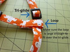 an orange and white dog leash with instructions on how to make it look like a giraffe