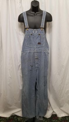 Vintage 1960s Big Smith Overalls Striped Denim Bib Carpenter Dungarees Union Made, Sanforized Workwear, Farm.  Gloriously worn in vintage condition - see pics! Overalls have a front 2 button closure, 2 deep side pockets, and 2 back pockets.  Shoulder straps are adjustable! Measurements: shoulder to shoulder 10 in, shoulder to bottom length 65, inseam 31, length from shoulder to crotch 35, top of bib 9 across, waist 44 inches. Striped Overalls Outfits, Striped Dungarees, Striped Overalls, Striped Denim, Overalls Outfit, Wardrobe Accessories, Union Made, Dungarees, Vintage 1960s