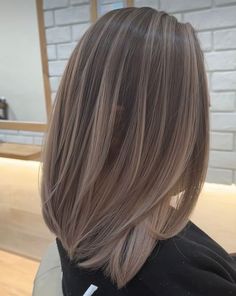 Brown Hair Color Ideas Trendy, Trendy Hair Color Ideas, Beige Hair, Ash Hair Color, Brown Hair Inspo, Brunette Hair With Highlights, Subtle Highlights, Hairstyles For Layered Hair, Long Hair Color