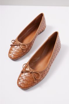 SCHUTZ Arissa Woven Ballet Flat | EVEREVE Sparkle Shoes, Confident Style, Style Inspiration Fall, Shoe Size Conversion, Fall Shopping, Ballet Flat, Favorite Dress, Work Fashion, Shoe Game