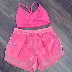 New Hot Pink Sports Wear Large Top And Medium Shorts Nike Activewear With Shorts For Summer, Nike Activewear With Built-in Shorts For Summer, Nike Nylon Athletic Shorts For Workout, Nike Spring Activewear Shorts, Nike Athleisure Shorts, Nike Spring Activewear, Nike Sporty Workout Shorts, Nike Athleisure Activewear With Built-in Shorts, Nike Spring Athleisure Athletic Shorts