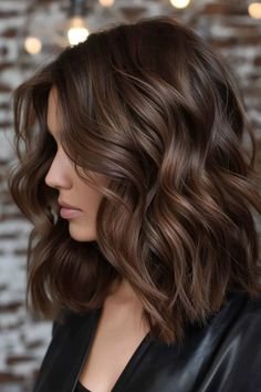 Brown Hair Color With Lowlights, Brown Hair Brown Highlights, Dark Brown Hair With Highlights, Medium Brown Hair Color, Brown Hair With Lowlights, 2024 Hair Trends, Highlights Hairstyles, Rambut Brunette, Rainy Street