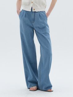 Wide-leg jeans in cotton denim. Straight, wide cut from thigh to hem. Regular waist and zip fly with button. Single pleat front.- Regular waist- Loose fit- Wide leg Wide Leg Washed Blue Flare Jeans With Belt Loops, Light Indigo Wide Leg Jeans, Light Wash Wide Leg Flare Jeans For Work, Wide Leg Light Wash Flare Jeans For Work, Light Indigo Wide Leg Denim Jeans, Wide-leg Denim Jeans With Belt Loops, Wide-leg Denim Jeans For Work, Wide Leg Washed Blue Jeans For Work, Light Wash Full-length Pants For Work