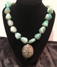 "Try \"lace\" a new way:  go wearing this marvelous green lace agate necklace with tiny Czech glass spacers.  The piece de resistance: a beautiful abalone pendant, 50mm!  Silver toggle clasp extends length from 18\" to 19\"; faceted agate beads, 20mm; glass spacers, 2mm." Rock Crystal Necklace, Abalone Necklace, Agate Necklace, Freshwater Pearl Necklaces, Green Lace, Lace Agate, Rock Crystal, Agate Beads, Toggle Clasp