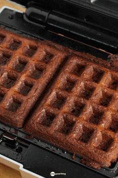 a waffle is sitting on top of a toaster