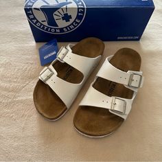 Womens Size 7(Eu38) Regular Fit.White Come With Box. Ship Same Day Or Next Day. White Berken Stocks, White Birks, Birkenstock Aesthetic, Aesthetic Essentials, Birkenstock White, Shoes Birkenstock, Summer Fits, Birkenstock Arizona, Birkenstock Shoes