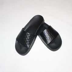 Balmain Calypso Black Leather Slides Color: Black Eu 39/ Us 6/ Uk 5 Embossed Logo Monogram Open Toe Contoured Footbed Slip On Style Light Weight Leather Upper Rubber Sole Made In Italy Msrp $375 Measurement: Insole 9.75"/Outsole 10"/Width 3.75" Classic Black Slides With Textured Footbed, Leather Slides With Textured Sole And Round Toe, Leather Slides With Textured Sole, Classic Black Slides With Branded Insole, Classic Black Slides With Rubber Sole, Classic Black Slip-on Slides, Classic Black Flat Slides, Designer Leather Slides With Textured Footbed, Classic Black Slides With Flat Heel