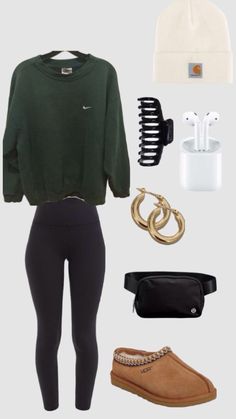 Cozy Outfit Layout, Winter Ideas Outfits, 80 Degree Weather Outfits, Outfit Ideas Layout, Outfits Comfy, Outfit Layout, Winter Ideas, Casual Preppy Outfits, Trendy Outfits For Teens