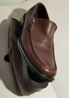 Men's 501838 Brown Leather Moc Toe Loafers Shoes Size 10 M. Condition is "Pre-owned". Shipped with USPS Priority Mail. Excellent Condition. Loafers Shoes, Loafer Shoes, Tap Shoes, Priority Mail, Brown Leather, Ankle Boot, Dance Shoes, Loafers, Sport Shoes