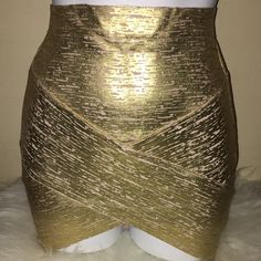 New Hot Miami Styles Gold Skirt. Thick Quality Spandex Material. Crisscross Front With Zipper Back.Although It Says A Medium It’s Looks Like A Small. Gold High Waist Skirt For Night Out, Gold Fitted Bottoms For Club, Fitted Gold Bottoms For Club Wear, Gold Fitted Bottoms For Club Wear, Gold High-waist Skirt For Night Out, Fitted Gold Skirt For Club Wear, Gold Fitted Skirt For Clubbing, Gold Fitted Skirt For Club, Gold Stretch Mini Skirt For Party