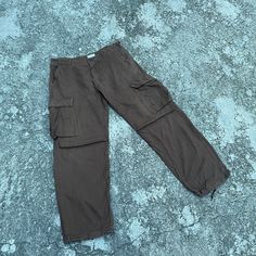 [DESCRIPTION] Please read the description first before buy my items‼️‼️‼️ Vintage Beams Trousers Tactical Multipocket Cargo Pants  All in good condition [MATERIAL] Cutton [MEASUREMENT] Measurement ( WHEN LAID FLAT ): Waist: 34 inch (recommended) Insean: 29.5 inch Length: 39 inch Front Rise: 11 inch Thigh: 23 inch Opening Leg: 19 inch [CONDITION] - All in good condition  - Kindly please refer photo [PAYMENT & NOTICE] - No return/refund - All items will be post over shipping company counter within Military Cargo Pants For Streetwear, Military Style Cargo Pants With Multiple Pockets For Streetwear, Camouflage Military Cargo Pants, Military Cargo Pants With Pockets For Hunting, Military Camouflage Cargo Pants For Hunting, Shipping Company, Mens Trousers, Cargo Pants, Beams