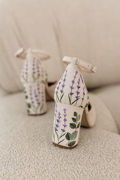 Lavender Embroidery, Comfortable Bridal Shoes, Elegant Wedding Shoes, Embroidery Wedding, Wedding Shoes Comfortable, Elegant Heels, Bridal Sandals, Wedding Flats, Ivory Bridal