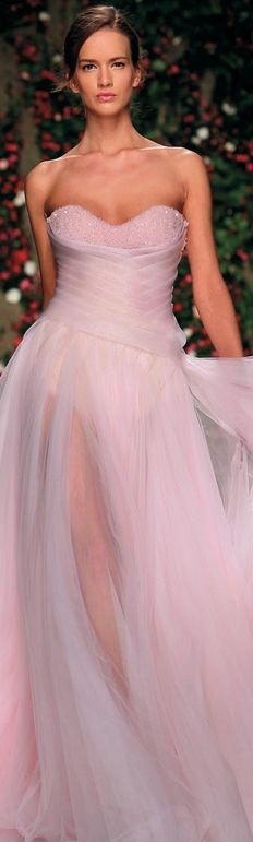 Abed Mahfouz ... Looks like Disney princess dresses ...! House Of Worth, Abed Mahfouz, Mode Rose, Disney Princess Dresses, Naeem Khan, Princess Dresses