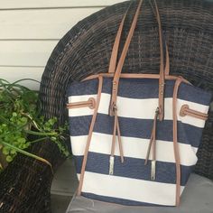 Cute Tommy Hilfiger Striped Handbag! New Without Tags! Feel Free To Offer! Tommy Hilfiger Bags With Adjustable Strap For Everyday Use, Tommy Hilfiger Bags With Adjustable Strap, Chic Tommy Hilfiger Bag With Adjustable Strap, Tommy Hilfiger Travel Shoulder Bag, Spring Blue Shoulder Bag With Leather Handles, Blue Shoulder Bag With Leather Handles For Spring, Casual Navy Shoulder Bag With Double Handle, Chic Tommy Hilfiger Travel Bags, Tommy Hilfiger Shoulder Bag With Removable Pouch