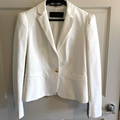 Nwt Zara White Blazer, Medium Gorgeous White Blazer With Single Gold Button On Front Of Jacket; Three Gold Buttons On Sleeves. 17” Pit-To-Pit 17” Shoulder To Shoulder 25” Shoulder To Sleeve 16” Waist Front Length 24” Fully Lined In Perfect Condition Smoke Free Pet Free Home White Single Button Outerwear For Fall, Zara White Blazer With Buttons, White Zara Blazer With Buttons, Zara Elegant Blazer With Button Cuffs, Elegant Zara Blazer With Button Cuffs, White Blazer With Snap Buttons For Work, Zara White Blazer, Light Blue Blazer, Cut Blazer