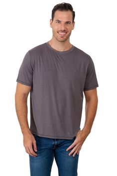 Seriously, the softest tee shirt you will ever wear. Our bamboo t-shirt is so soft and cool, that you’ll picture yourself hiking the Rockies or hang gliding off the California coast. A stylish mid-weight performance t-shirt, that looks sharp for a night on the town and provides all the breathable, stretch, and performance you need for an active day on the trails, boat, or at the gym. 94% Soft Bamboo Viscose, 6% Spandex Blend - Eco-friendly comfort and performance Cooler than cotton Silky soft Lu Bamboo Clothing, Wool Shirt, T Shirt Image, Beach T Shirts, Basic Outfits, Crew Neck Tee, Shirt Sleeves, Branded T Shirts, Mens Tees