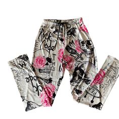 Nwot Casual Women’s Pants With Skills And Roses Print. Size Medium. Draw String Closure. White, Pink, Black. Edgy Pink Cotton Bottoms, Pink Graphic Print Bottoms For Spring, Spring Pink Graphic Print Bottoms, Casual Pink Rose Print Bottoms, Casual Skull Print Leggings, Skull And Roses, Roses Print, Skulls And Roses, Emo Goth