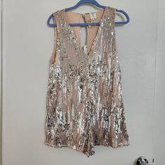 V Neck Sleeveless Sequin Romper Chic Sleeveless Sequined Jumpsuit, Sparkle Romper, Midi Jumpsuit, Leopard Jumpsuit, Skirt Jumper, Flowy Romper, Sequin Rompers, Strapless Romper, Crochet Lace Trim