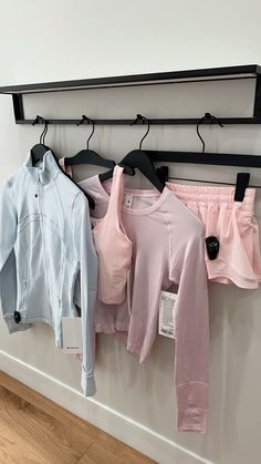 #lululemon #pink Pink Lulu Outfit, Pink Lululemon Outfit, Pink Lululemon Jacket, Lululemon Closet, Comfy Room Ideas, Lululemon Aesthetic, Lulu Fits, Lululemon Store, Lululemon Set