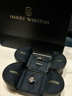 Harry Winston Engagement Ring, Harry Winston Ring, Luxury Ring, Van Cleef And Arpels, Vie Motivation, Dream Gift, Luxury Lifestyle Dreams