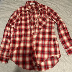 Red Plaid Oversized Flannel Perfect For Fall Outfits! Size Large Never Worn Red Collared Flannel Shirt For Fall, Red Flannel Shirt For Fall, Red Flannel Top For Fall, Red Flannel Long Sleeve Top, Oversized Flannel, Button Down Shirts, Red Plaid, Lady In Red, Button Down Shirt